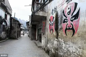 有点“格外”的王智杰图片