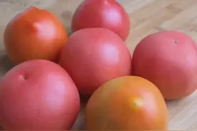 买西红柿就要选“母”的，牢记这4点，沙甜多汁，不花冤枉钱图片