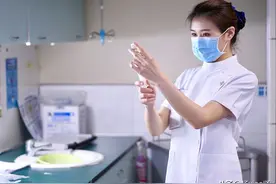 38岁男人哭诉：娶了护士老婆，表面风光，实际上却日日煎熬图片