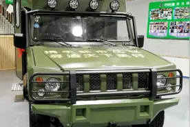 售价29.8万元 都市丛林四驱北汽勇士（柴油版）房车上市图片