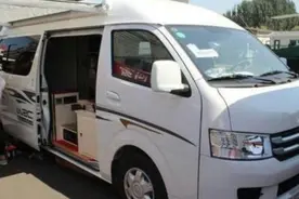 老百姓开得起的房车，配置大床卫生间，15万起，蓝牌C本就能开图片