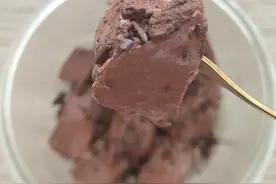 5分钟制作超好吃的可可奶冻图片