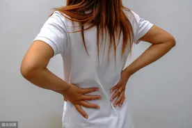 腰扭伤后该怎么办？热敷？冷敷？卧床休息？图片