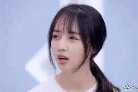 蓬松的头发火出了天际，我却被秦牛正威的旧照惊到了！图片