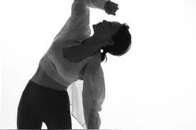 西装女神陈数，不仅气质突出，身材更是一绝，穿瑜伽裤秀美腿图片