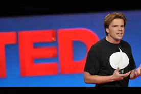 TED英语演讲：戒掉玻璃心，你才能成为一个真正厉害的人图片