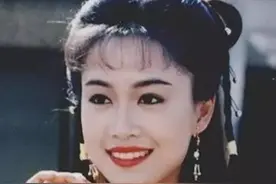 塌鼻梁却美到被周润发夸奖，古装皇后梁小冰年轻时究竟有多惊艳？图片