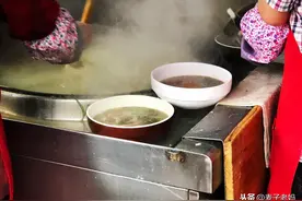镇江三怪之一的锅盖面，找了家网红接地气的店，第一次吃有点懵圈图片