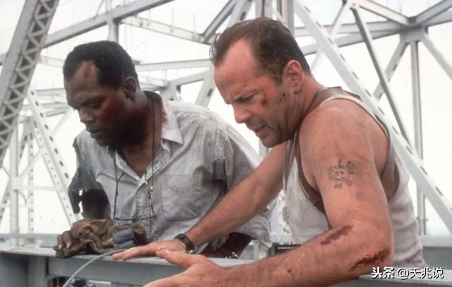 兰博谢幕，终结者牺牲！为何《虎胆龙威》却被好莱坞遗忘？