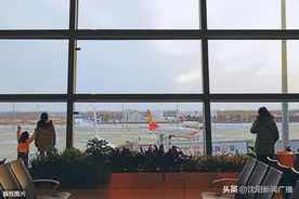 “健康包”免费领取、中转免费吃住行、免费行李寄存......沈阳机场出大招助力学生复学图片