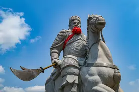 身首异处的败军之将 关羽怎么就被捧上了天？图片