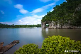 飞桂林，游览象鼻山图片