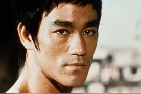 传奇已逝47年，盘点一下世界格斗擂台上李小龙传人们图片