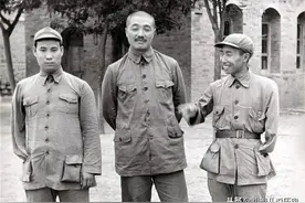 独臂将军贺炳炎不打麻药截肢，贺龙含泪捡起骨头：让大家都看看图片