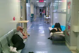 记录一位老人得癌症到死亡，所经历的家人态度变化图片