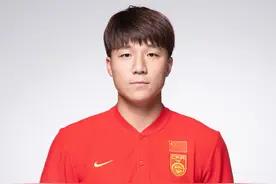 国脚丨武汉卓尔右后卫明天，对位胡尔克和吕文君是证明自己的机会图片