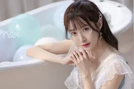 小说：冰山上司让我害怕，闺蜜给我一主意，让他化身温柔体贴小奶狗图片