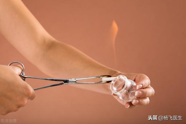 拔气罐出水泡怎么回事常见原因有四个（拔罐起水泡）