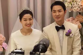 恭喜！韩国男神JunJin顺利完婚，空姐妻子气质出众身材微胖图片