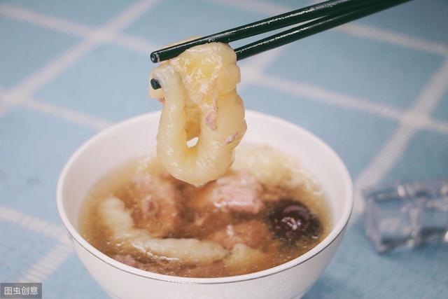 吃完橙子可以吃花胶吗 2026年吃完橙子可以吃饺子吗