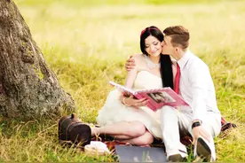女人离婚后能不能过得更幸福，看这两点图片