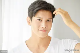 身材不够，衣服来凑，选一件既有型又好看的短袖图片