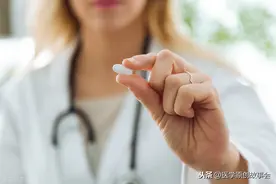 长期吃奥美拉唑，这四个副作用可能在所难免，三类人更应该注意图片