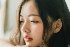 小说：她向婆婆告状：你儿子早出晚归不想要孩子。大律师：马上要图片
