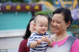 一位婆婆的自述：辛苦照顾孙子一年，儿媳却说这样的话，让我伤心图片