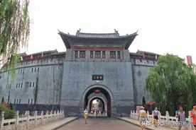 洛阳老城区丽景门今日重启城门，再次喜迎游客图片
