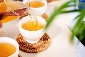 得了肾结石能不能饮茶？如何预防结石发生？听听医生怎么说图片