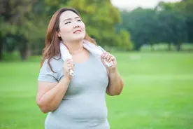 减肥第一步，戒掉这4个发胖“恶习”，让身材慢慢瘦下来图片