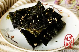 在家做零食，紫菜秒变海苔，酥脆掉渣儿，入口即化，比买的划算图片
