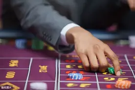 在家打麻将一年输20万，悄悄装上监控，才真正明白什么是十赌九诈图片