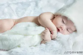 故事：妈妈打麻将，孩子被狗狗吃了图片