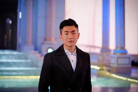 意外！TVB小生马贯东富二代女友，竟是同事前度，两人感情稳定图片