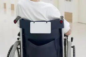 日本介护行业严重用人荒，时薪100元没人愿意干，无奈又出奇招图片