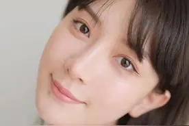 学会撞色妆，待在家里也能拍出获赞无数的照片图片