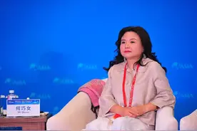 中国第一“女首善”，倒了图片