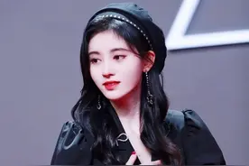 鞠婧祎、曾舜晞这对CP现身活动，正气小生搭配可爱神仙颜值图片