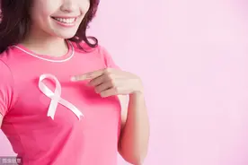 让乳房最难受的5种行为，有些女性却喜欢，小心它向你“抗议”图片