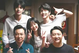 《以家人之名》贺梅故意抛弃贺子秋，三次考察李海潮，面美心狠图片