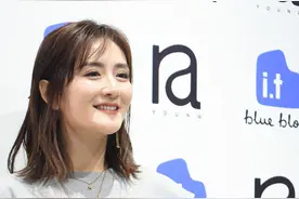 上海，谢娜亮相某品牌活动图片
