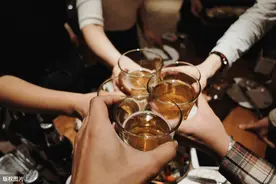 怎样喝酒不易醉？分享7个解酒小秘诀图片