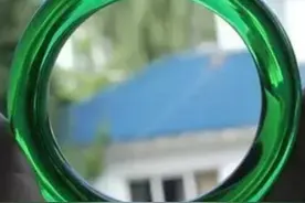 1.5亿的啤酒瓶底，加工“翡翠”全过程！这些黑商简直丧心病狂图片
