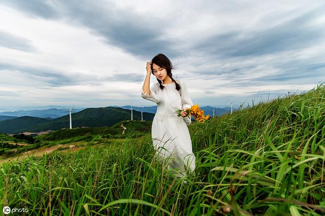 「情感散文」诗和远方，一抹心痕