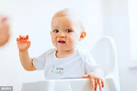 训练宝宝的如厕能力，不是越早越好，要选对时间抓住时机图片