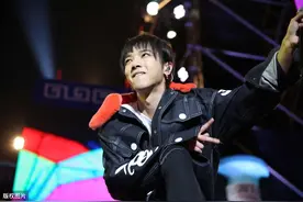 华晨宇从大家口中的“鬼才”，到全网黑，经历了什么？图片