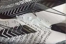 耐克全新Mercurial MDS 003足球鞋实物曝光图片