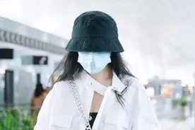 郑爽为显胖好拼！穿皮质阔腿裤还带束脚，"肉肉的身材"太美了图片